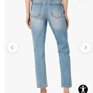 JOE’S JEANS

MID RISE SLIM TOMBOY // VINTAGE STRETCH